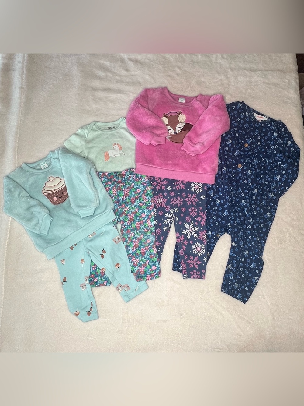 Pink & Blue 9 month Clothing Bundle 🌸🩵
